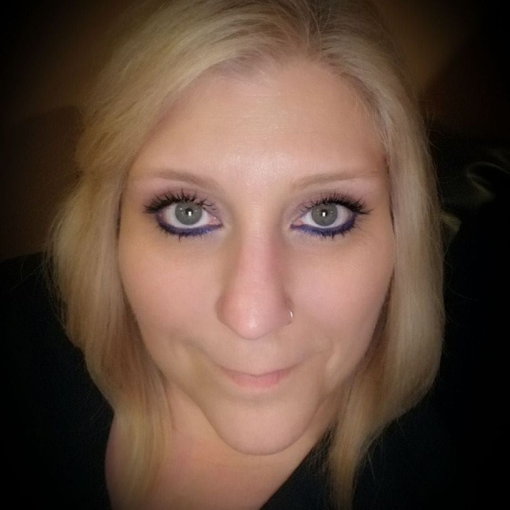 Meet your Posher, Leah